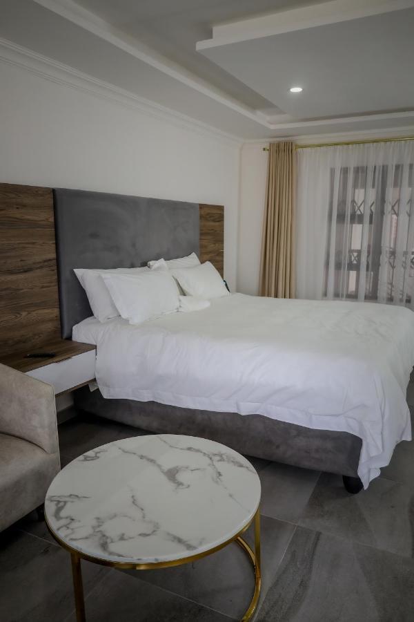 El Infinito Lifestyle Hotel Kempton Park Exterior photo